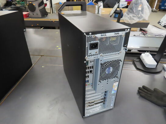 LENOVO - ThinkStation S30