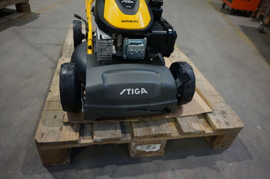Stiga  Multiclip 47 S Benzin-plæneklipper - 45 cm 