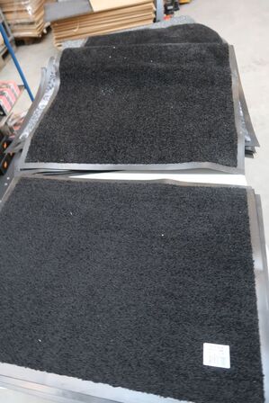 4 stk. måtter, sort