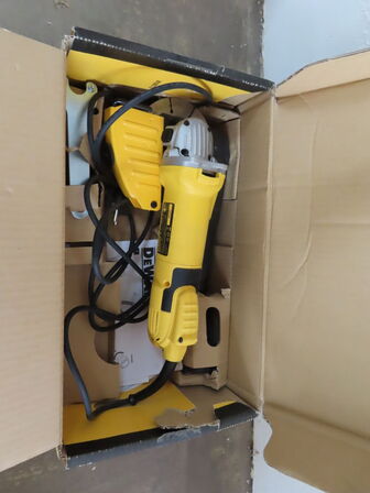 Vinkelsliber DEWALT DWE46101