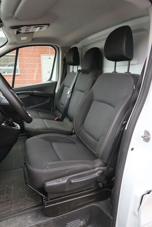 Varebil NISSAN Primastar 2.0 DCI 150