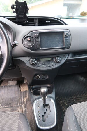 Varebil TOYOTA Yaris 1.5 Hybrid E-CVT