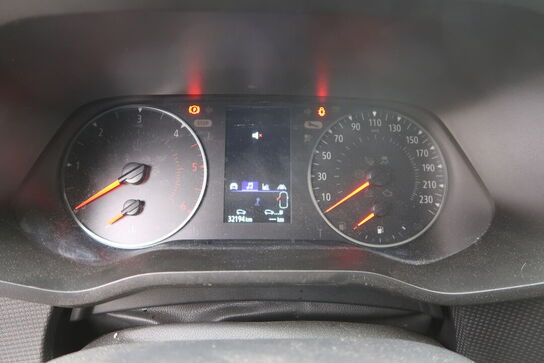 Varebil NISSAN Primastar 2.0 DCI 150