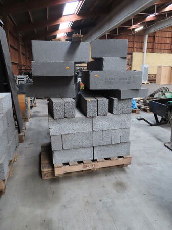 2 paller med LECA blokke