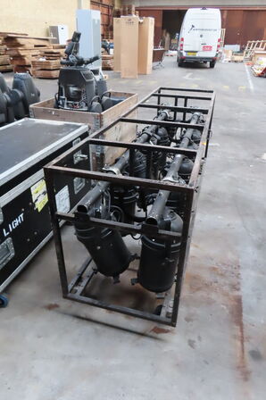 Stativ med 12 lamper