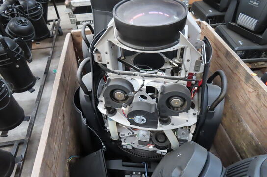 Palle med diverse reservedele til lys