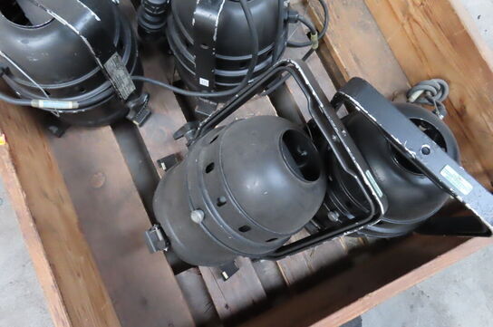 Palle med diverse lamper