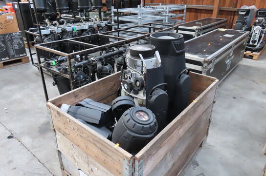 Palle med diverse reservedele til lys