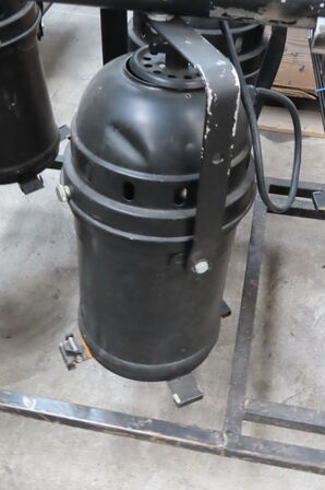 Stativ med 12 lamper