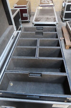 2 stk flightcase uden indhold