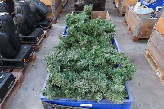 2 paller med julepynt