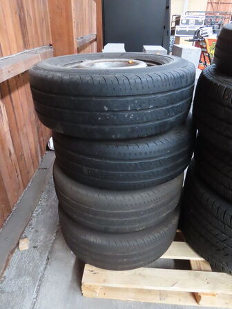 Diverse dæk med fælg