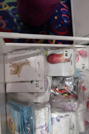 Div. Balloner med motiv m.m. i skuffer