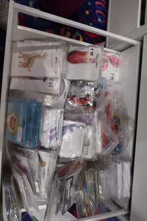 Div. Balloner med motiv m.m. i skuffer