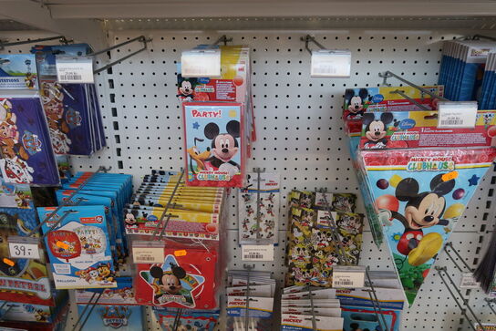 Div. Festtilbehør DISNEY, SONIC m.fl.