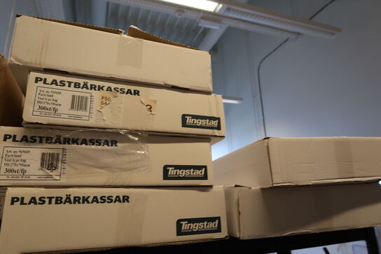 2 stk. lagerreoler med div. Festtilbehør m.m.