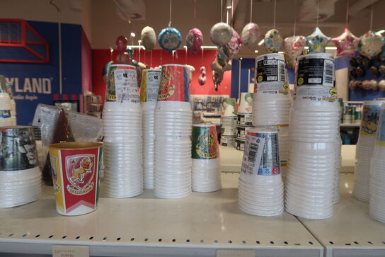 Div. Festtilbehør HARRY POTTER, MINIONS m.fl.