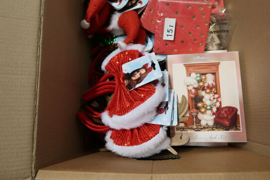 2 stk. kasser med div. Festtilbehør, balloner m.m.