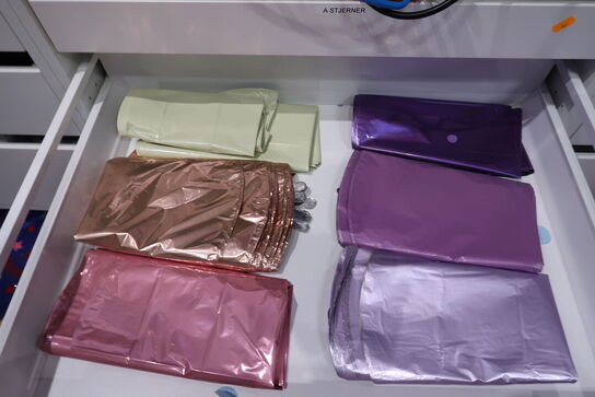 Div. Balloner med motiv m.m. i skuffer