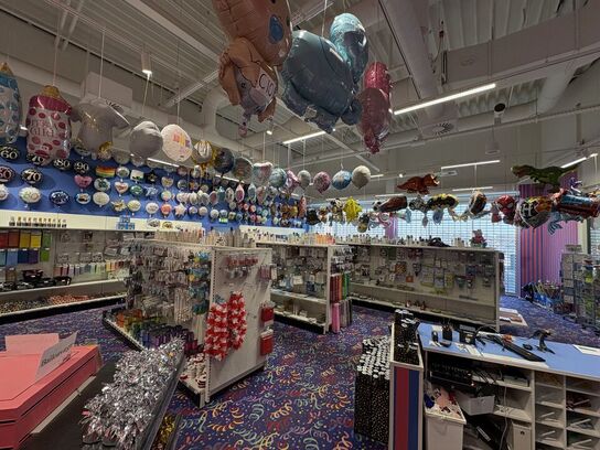 Partyland - PLDKRC ApS *Festtilbehør - Balloner - Ballonpumper m.m.*