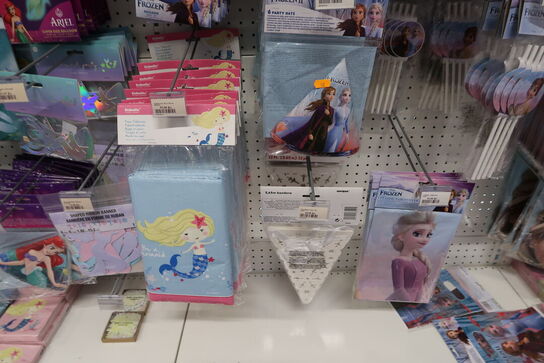 Div. Festtilbehør DISNEY, FROST m.fl.