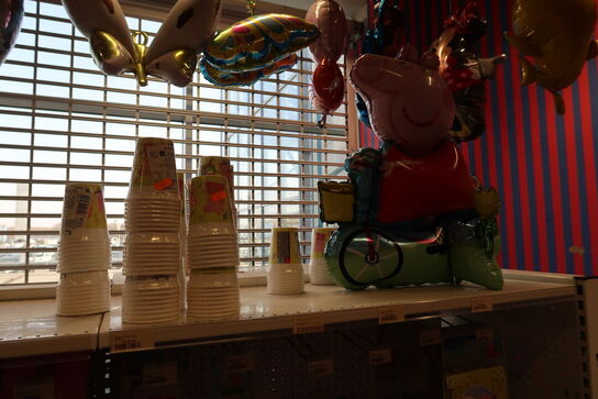 Div. Festtilbehør GURLI GRIS m.fl.