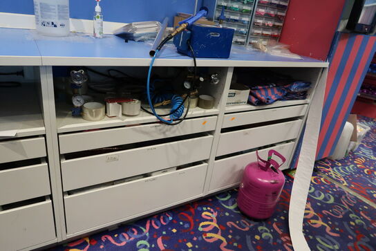 Div. Balloner med motiv m.m. i skuffer