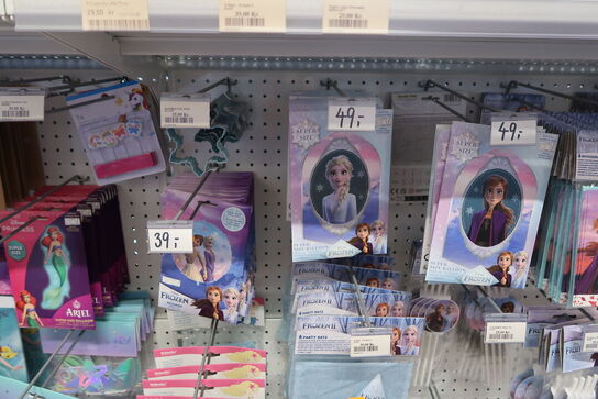 Div. Festtilbehør DISNEY, FROST m.fl.