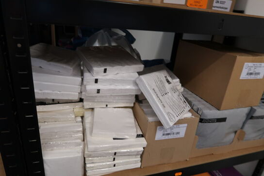 Lagerreol med div. Festtilbehør m.m.