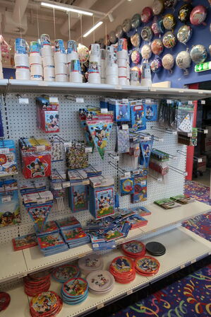 Div. Festtilbehør DISNEY, SONIC m.fl.