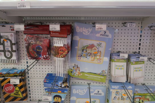 Div. Festtilbehør, BLUE, STITCH m.fl.