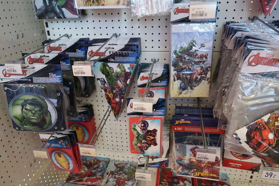 Div. Festtilbehør AVENGERS, SPIDER-MAN, BATMAN m.fl.