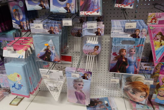 Div. Festtilbehør DISNEY, FROST m.fl.