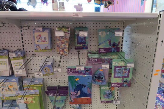 Div. Festtilbehør, BLUE, STITCH m.fl.