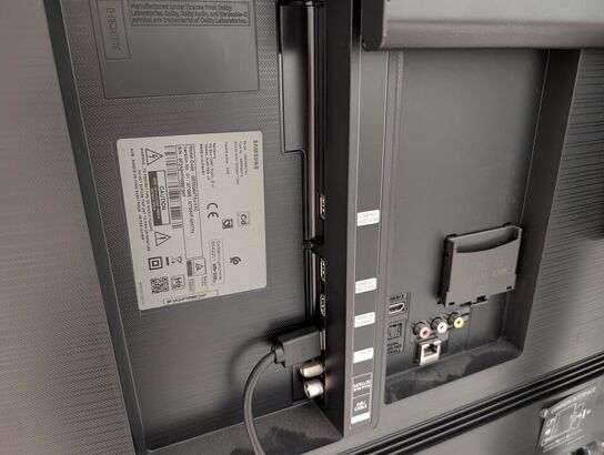 55-inch QLED 4K Smart - SAMSUNG QE55Q64TAU