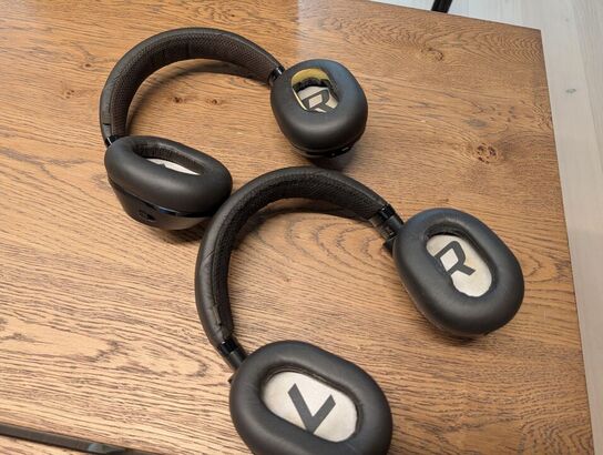 2 stk. BackBeat Pro 2 - PLANTRONICS