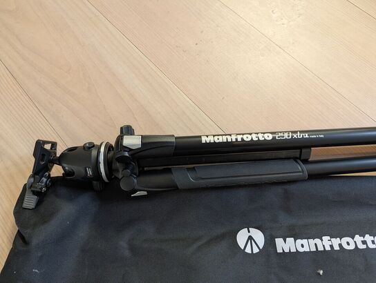 290 Xtra tripod with carrying bag - MANFROTTO