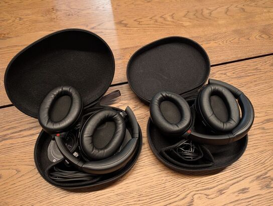 2 stk. Høretelefoner - SONY WH-1000XM4