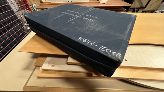 Stort parti kørestolspuder XXL REHAB