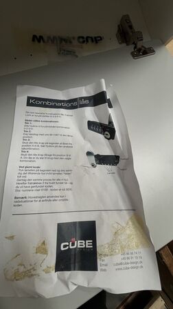 Skab med kodelås  CUBE DESIGN