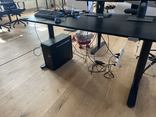 El hæve/skænkebord IKEA Bekant