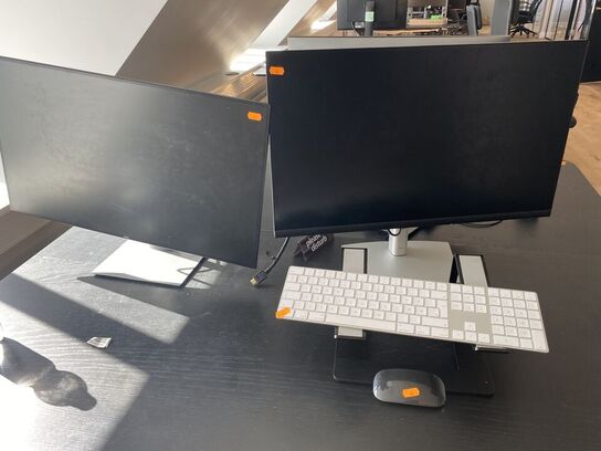 2 stk. DELL U2719D & P2723DE mm (se foto)