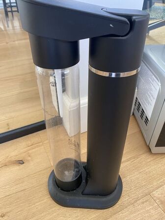 Mikroovn SHARP & sodavandmask. Nordic Sense