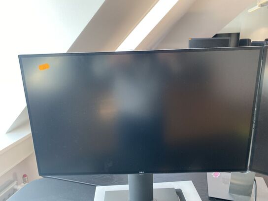 2 stk. skærme DELL U2520D, tastatur og mus