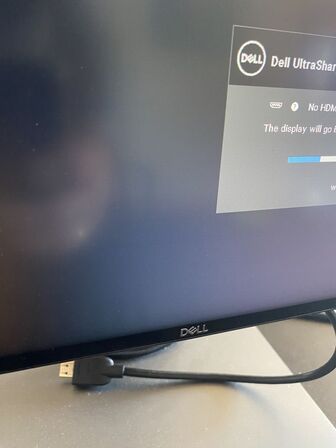 2 stk. skærme DELL U2719D og tastetur, mus