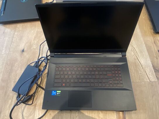 Bærbar computer MSI KATANA GF76