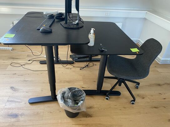 2 stk. El hæve/sænkebord IKEA Bekant & stol