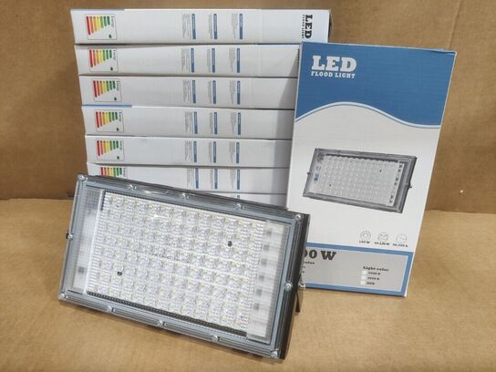 10 stk. 100 watt LED Projektør.