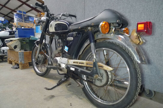 Knallert, Yamaha YB1 8731 4-gear drejeventilmotor