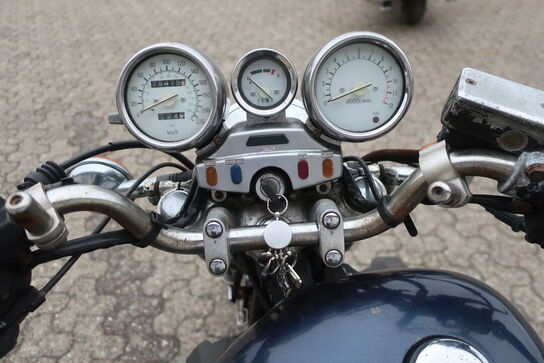 MC, Yamaha XJ700 MAXIM MOMSFRI